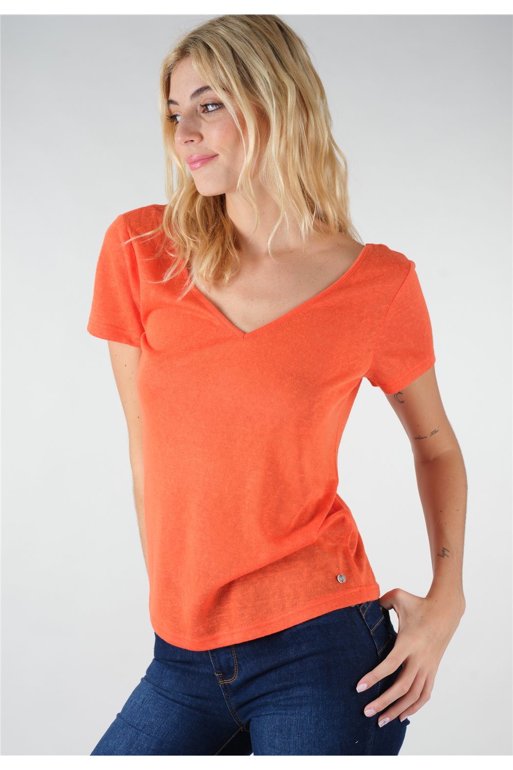 t-shirt-hazel-deeluxe-orange-juice-colV-dos-effet-lin-féminin-dentelles-polyester-simple-raffiné