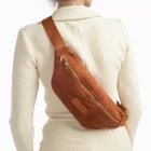 SAC BANANE VELOURS MARJORIE VANESSA WU