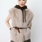 Veste droite sans manches en fausse fourrure grege Aelio grace & mila